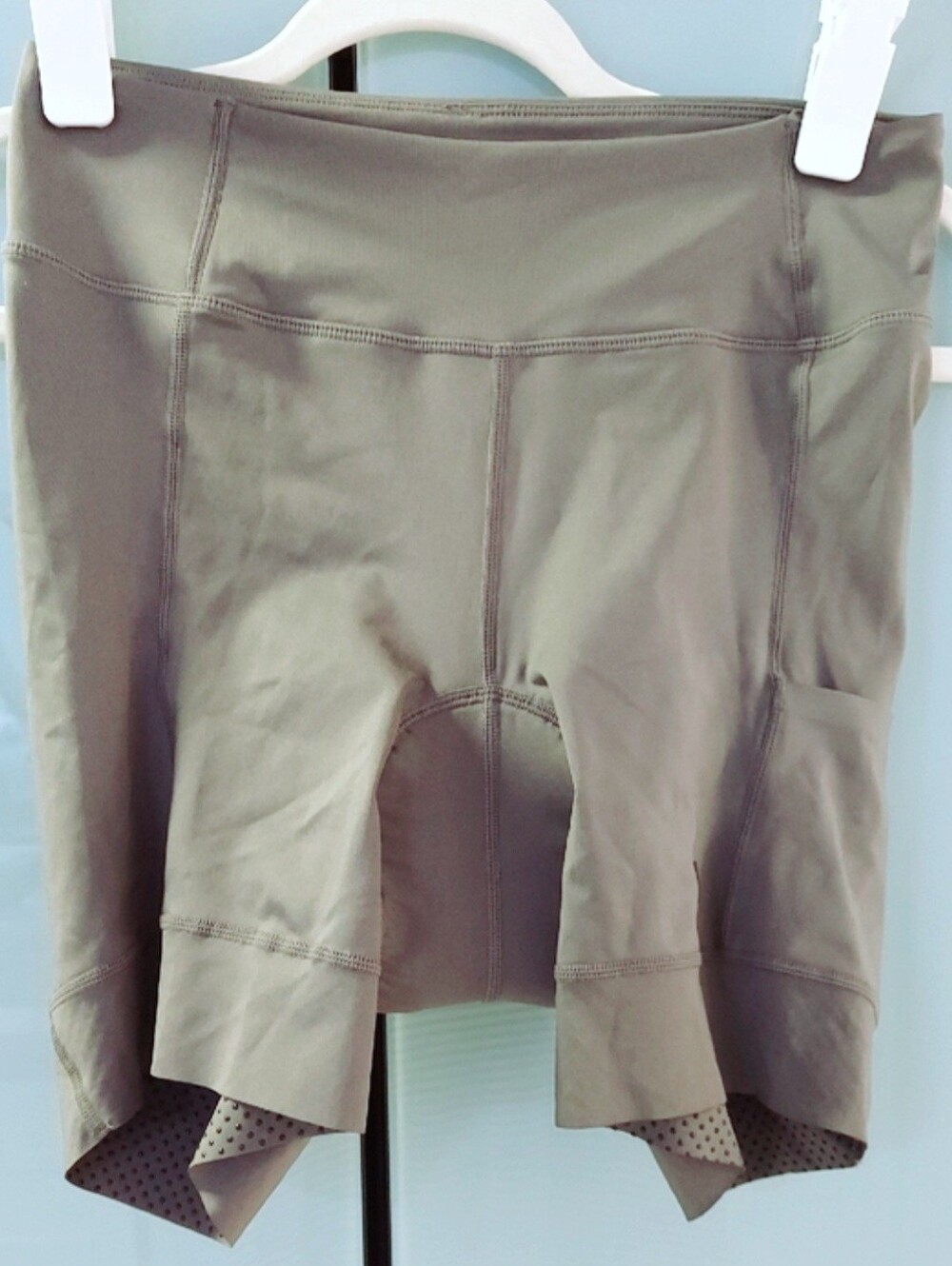 Bontrager Bike Shorts, Size M, Style 27180, Gray, Side Pocket, Padding - Picture 3 of 9
